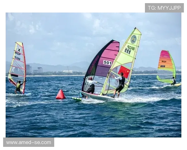 赛后复盘分析深圳攀岩队与南京攀岩队的战术意识与表现对比