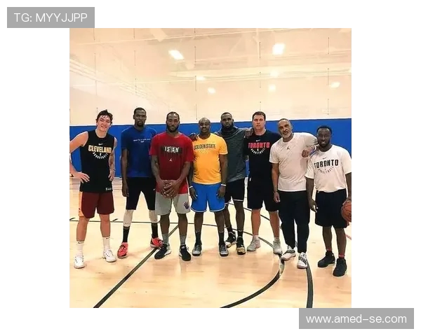 杭州篮球队状态引发热议球迷对球队表现的不同看法与期待